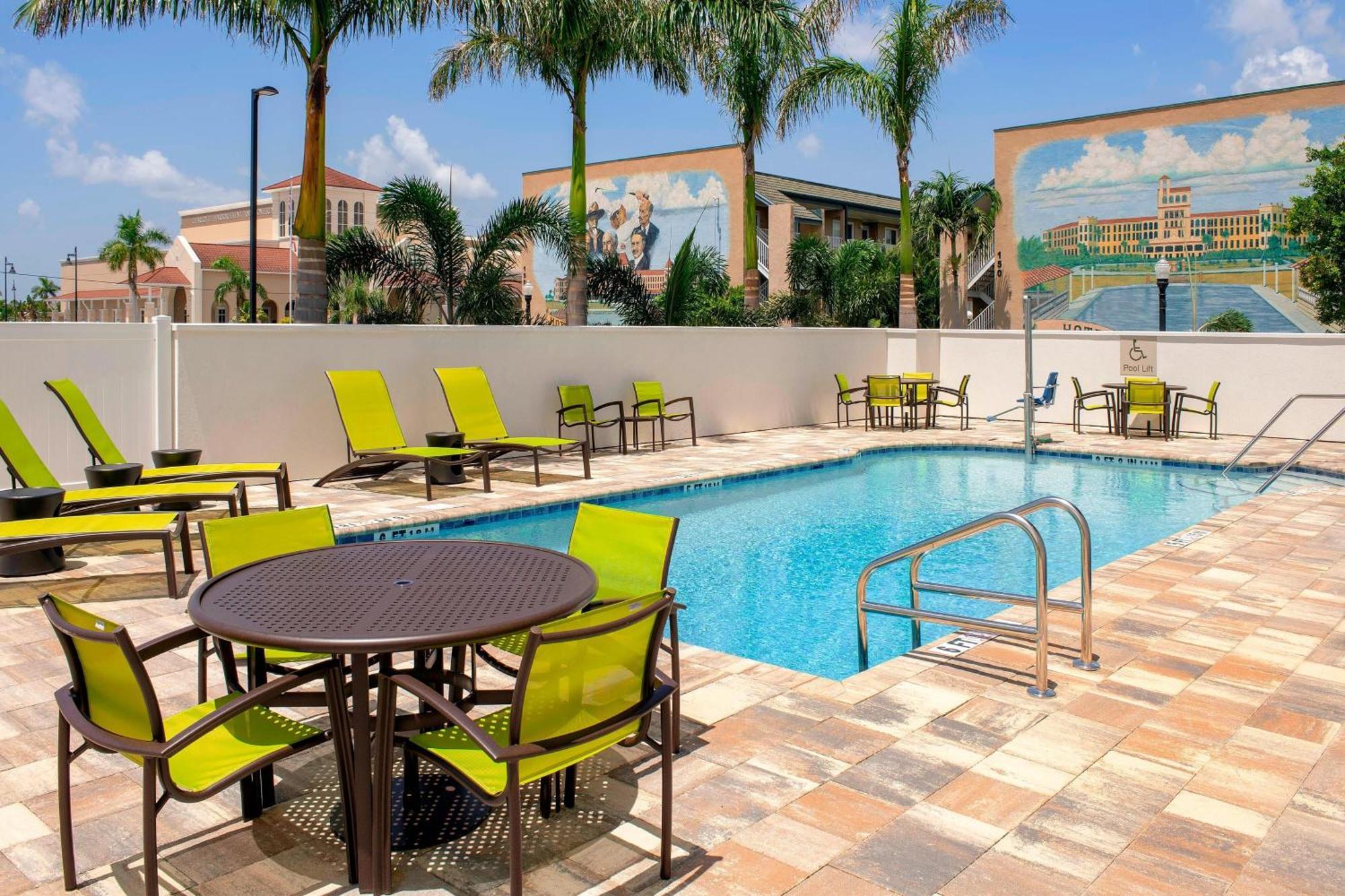Springhill Suites By Marriott Punta Gorda Harborside Exterior foto